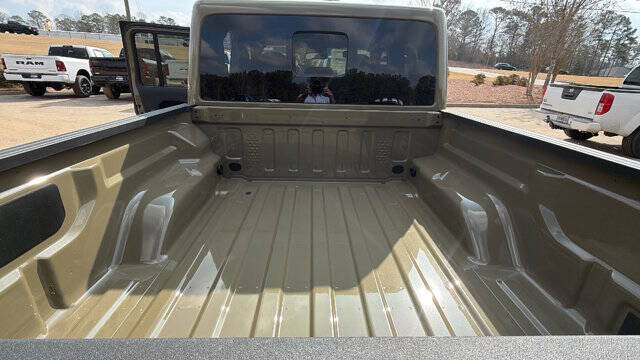 2026 Jeep Gladiator Sahara