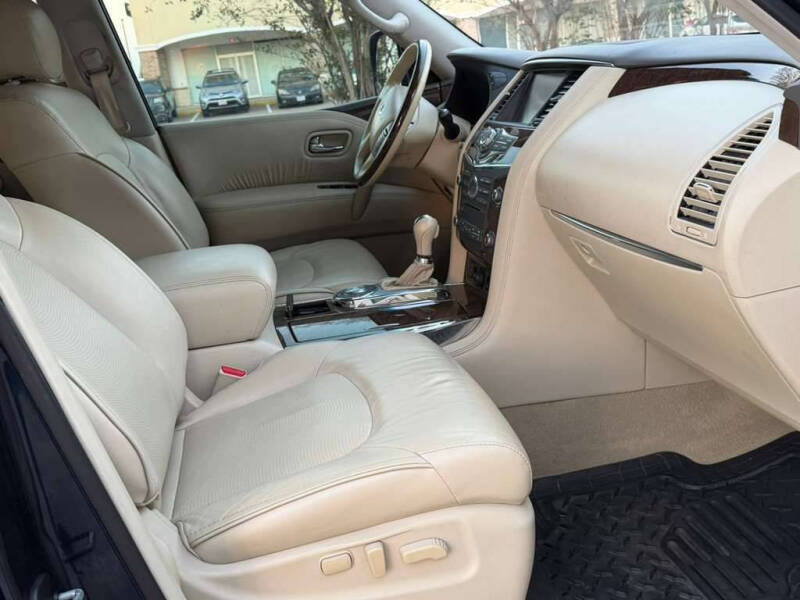2016 Infiniti QX80