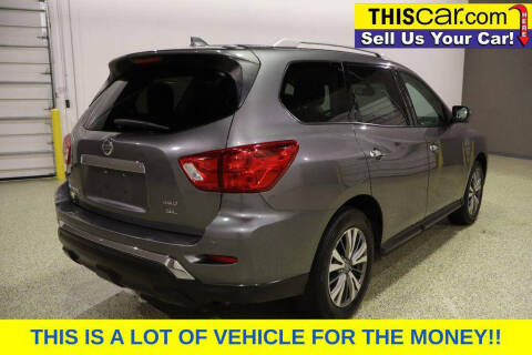 2020 Nissan Pathfinder SL