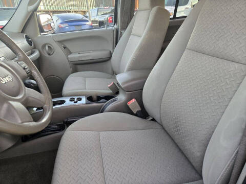 2005 Jeep Liberty Renegade