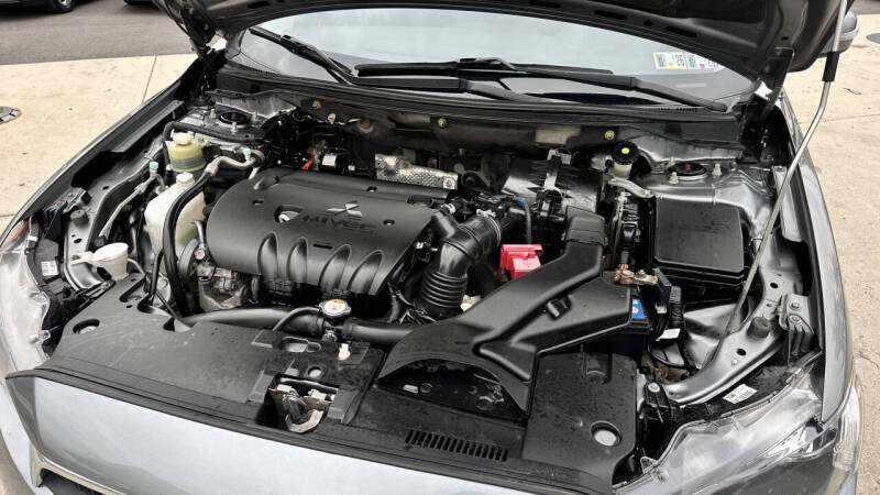 2017 Mitsubishi Lancer ES