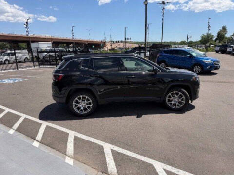 2022 Jeep Compass Latitude Lux