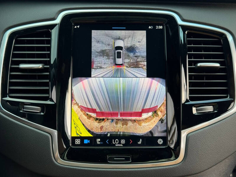 2024 Volvo XC90 Recharge T8 Ultimate Bright Theme 7P