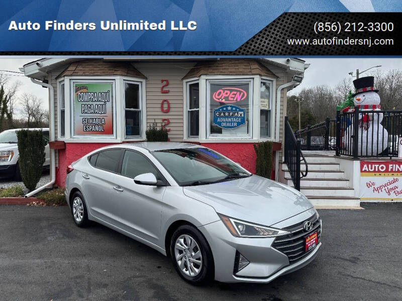 2019 Hyundai Elantra SE's photo