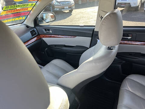 2011 Subaru Outback 2.5i Limited