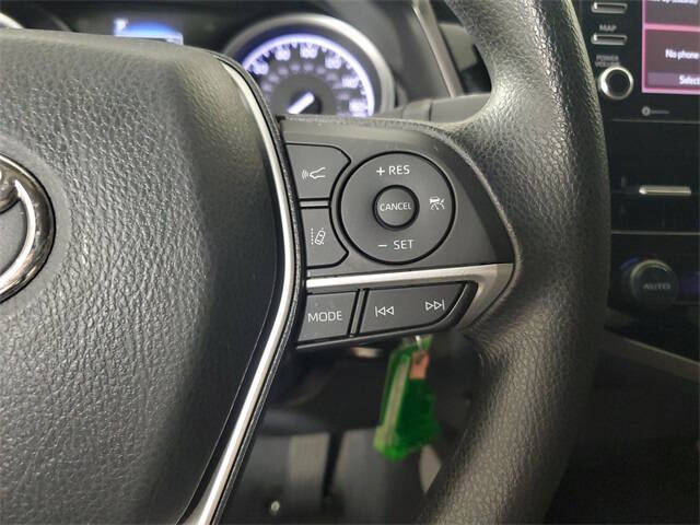 2022 Toyota Camry LE