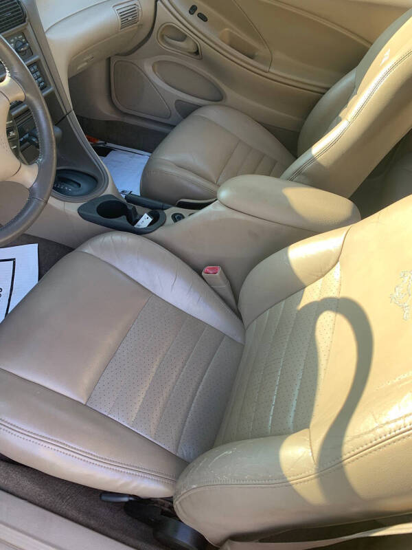 2000 Ford Mustang GT