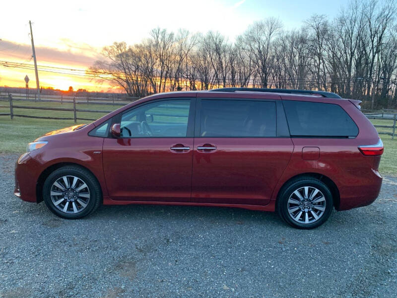 2020 Toyota Sienna XLE 7-Passenger