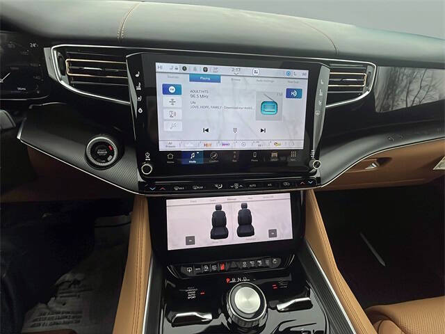 2025 Jeep Grand Wagoneer Series III