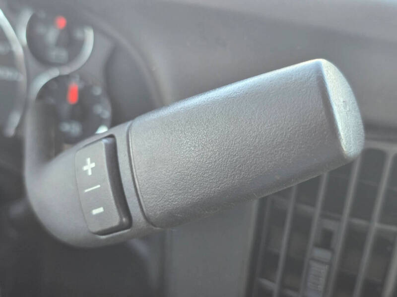 2022 Chevrolet Express 2500