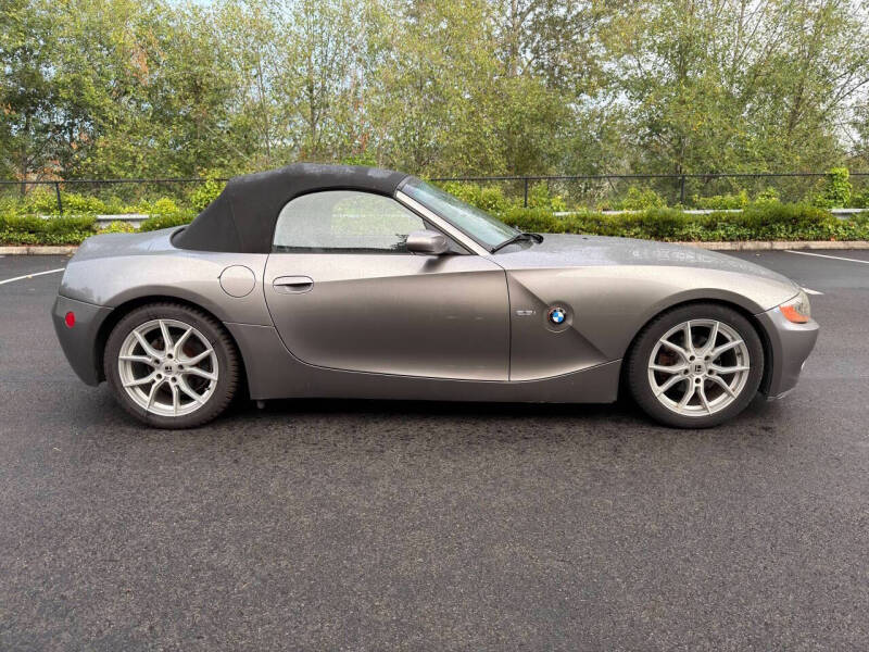 2004 BMW Z4 2.5i