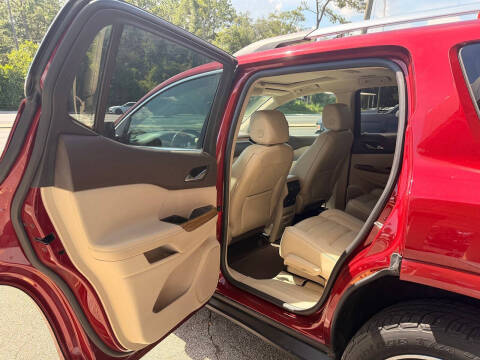 2017 GMC Acadia Denali