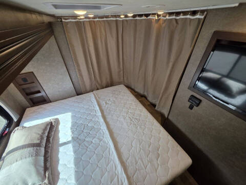 2020 Thor Motor Coach Chateau