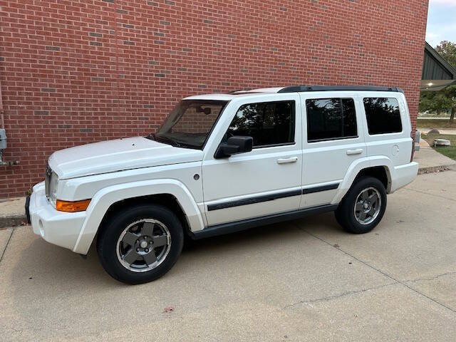2008 Jeep Commander Sport