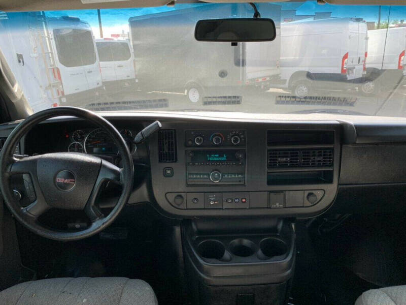 2022 GMC Savana 2500