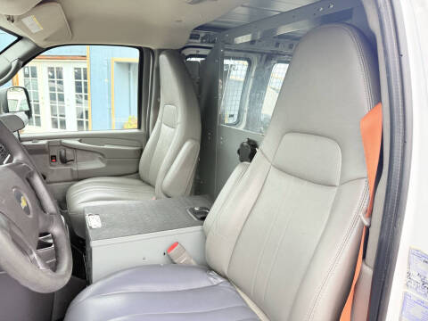 2013 Chevrolet Express 2500