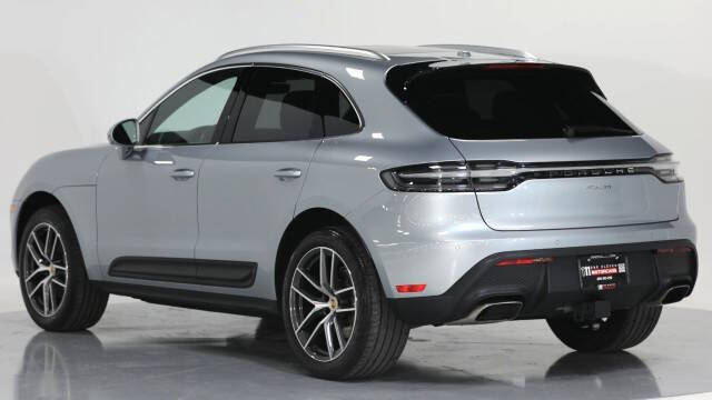 2022 Porsche Macan