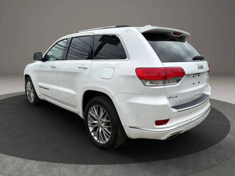 2017 Jeep Grand Cherokee Summit