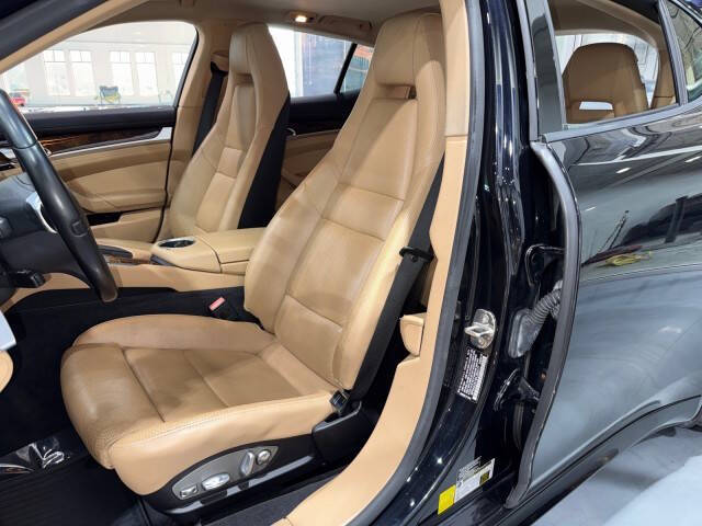 2015 Porsche Panamera