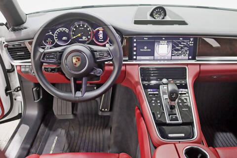 2022 Porsche Panamera