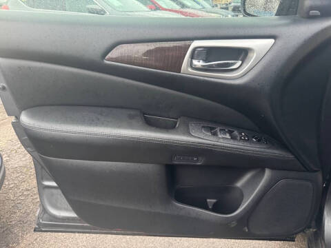 2015 Nissan Pathfinder