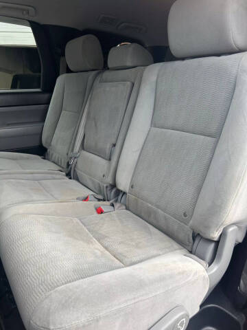 2015 Toyota Sequoia SR5