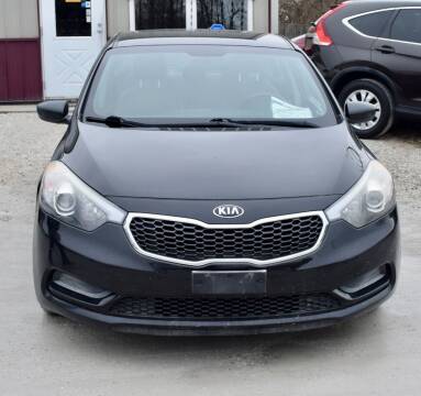 2015 Kia Forte for sale at PINNACLE ROAD AUTOMOTIVE LLC in Moraine OH