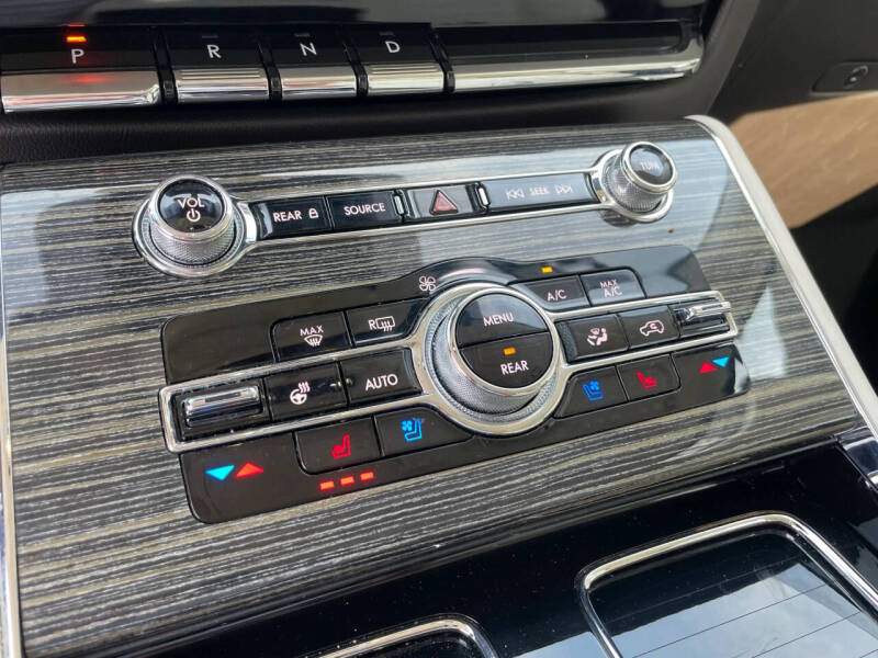 2022 Lincoln Aviator Black Label