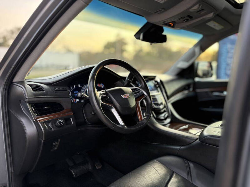 2018 Cadillac Escalade Premium Luxury