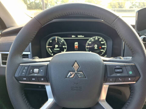 2025 Mitsubishi Outlander PHEV SE