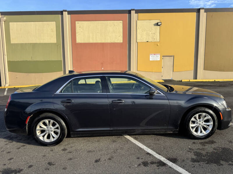 2015 Chrysler 300 Limited