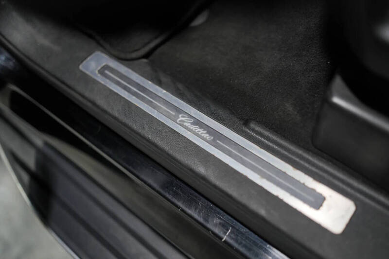 2018 Cadillac Escalade ESV Luxury