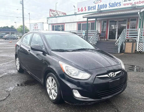 2012 Hyundai Accent GLS