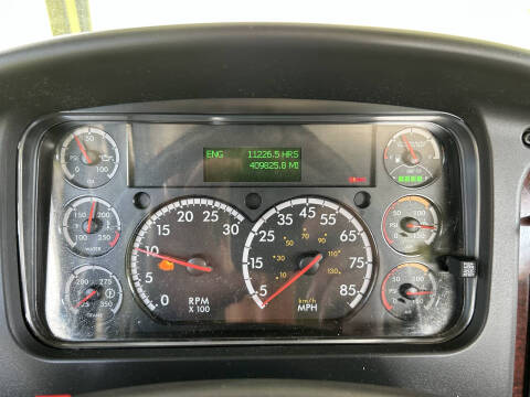 2019 Freightliner Business class M2