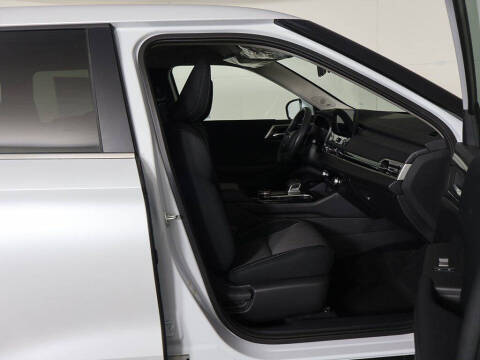 2026 Mitsubishi Outlander ES