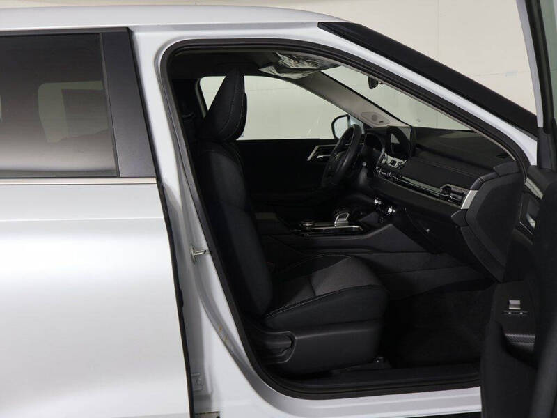 2026 Mitsubishi Outlander ES
