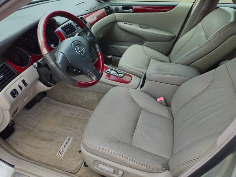 2004 Lexus ES 330