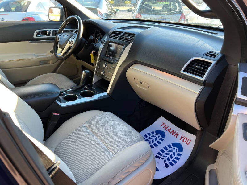 2011 Ford Explorer XLT