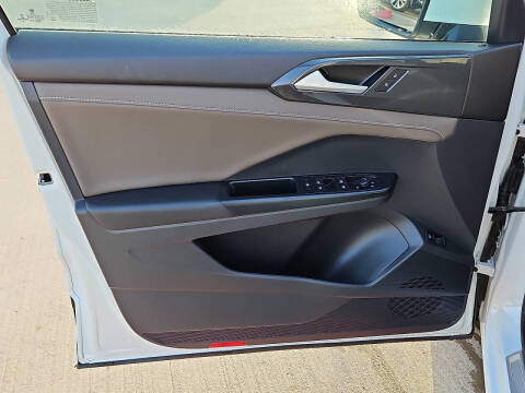 2023 Volkswagen Taos SEL 4Motion