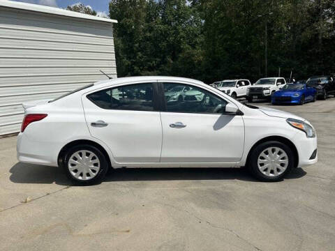 2019 Nissan Versa SV