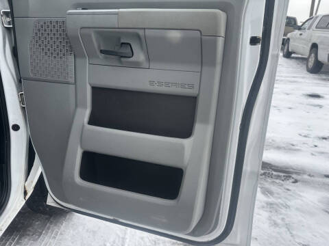 2009 Ford E-Series E-250