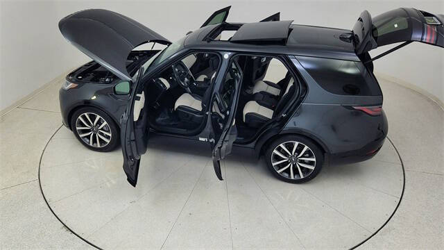 2024 Land Rover Discovery P300 Dynamic SE