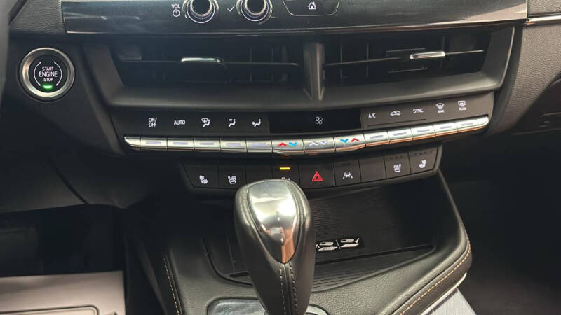 2022 Cadillac CT4 Premium Luxury