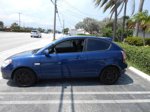 2010 Hyundai Accent Blue