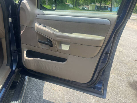 2003 Ford Explorer XLT