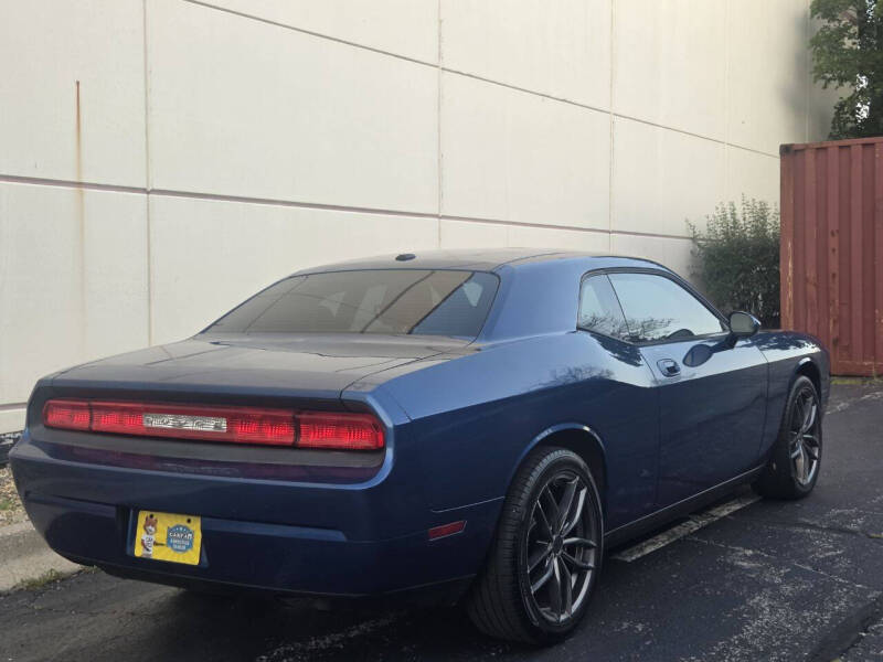 2009 Dodge Challenger SE