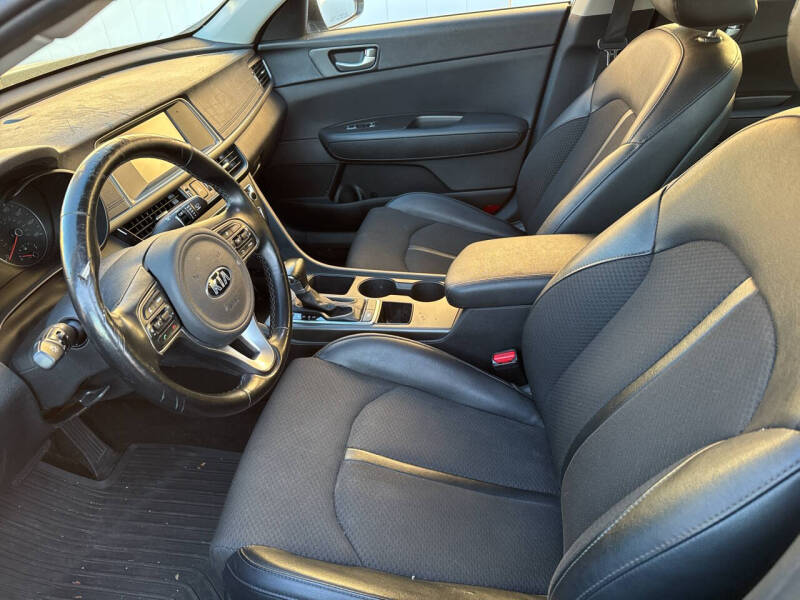 Image 5 of 2018 Kia Optima S