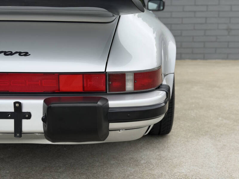 1989 Porsche 911 Carrera