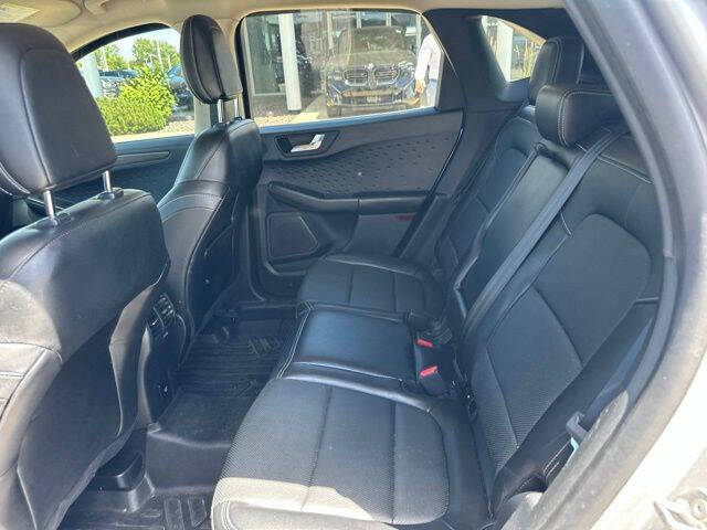 2020 Ford Escape Titanium