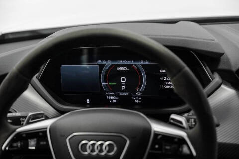 2024 Audi e-tron GT quattro Prestige